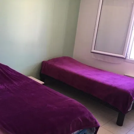 Agreable A 700m De La - Fr-1-336-161 Nyaraló *