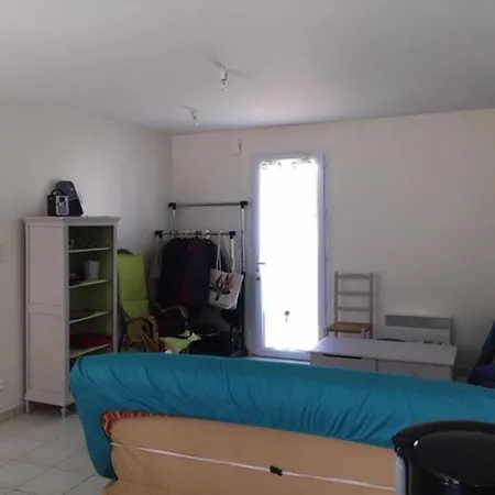 Agreable A 700m De La - Fr-1-336-161 Holiday home