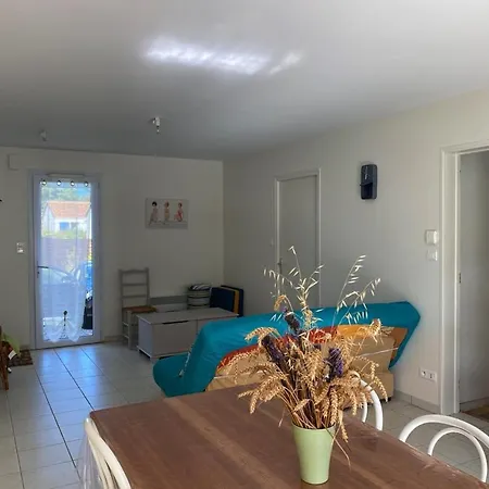 Casa de Férias à 700m De La - Fr-1-336-161 *
