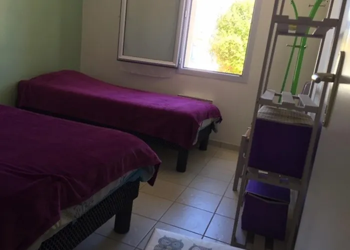 Agreable A 700m De La - Fr-1-336-161 *